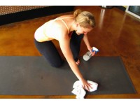 Tự tay chọn những tấm thảm trải sàn phục vụ cho luyện tập Yoga